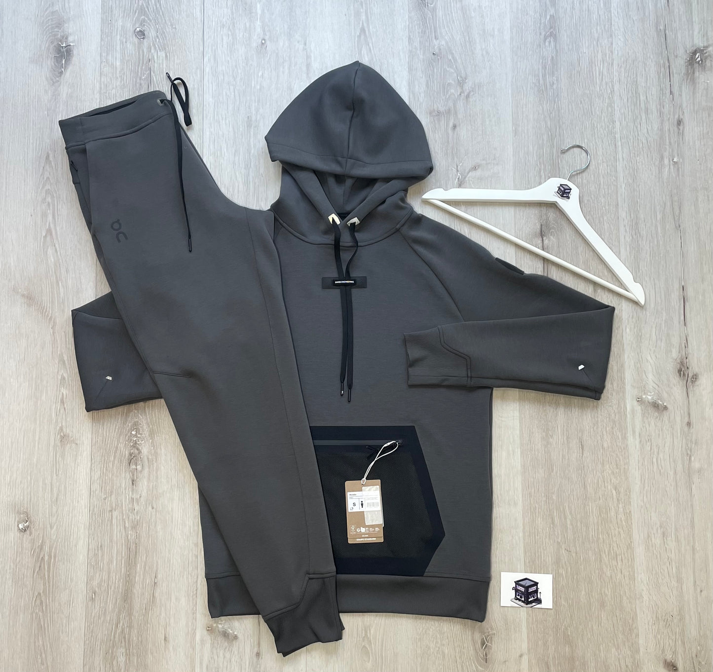 ON RUNNING TECH TRACKSUIT ECLIPSE