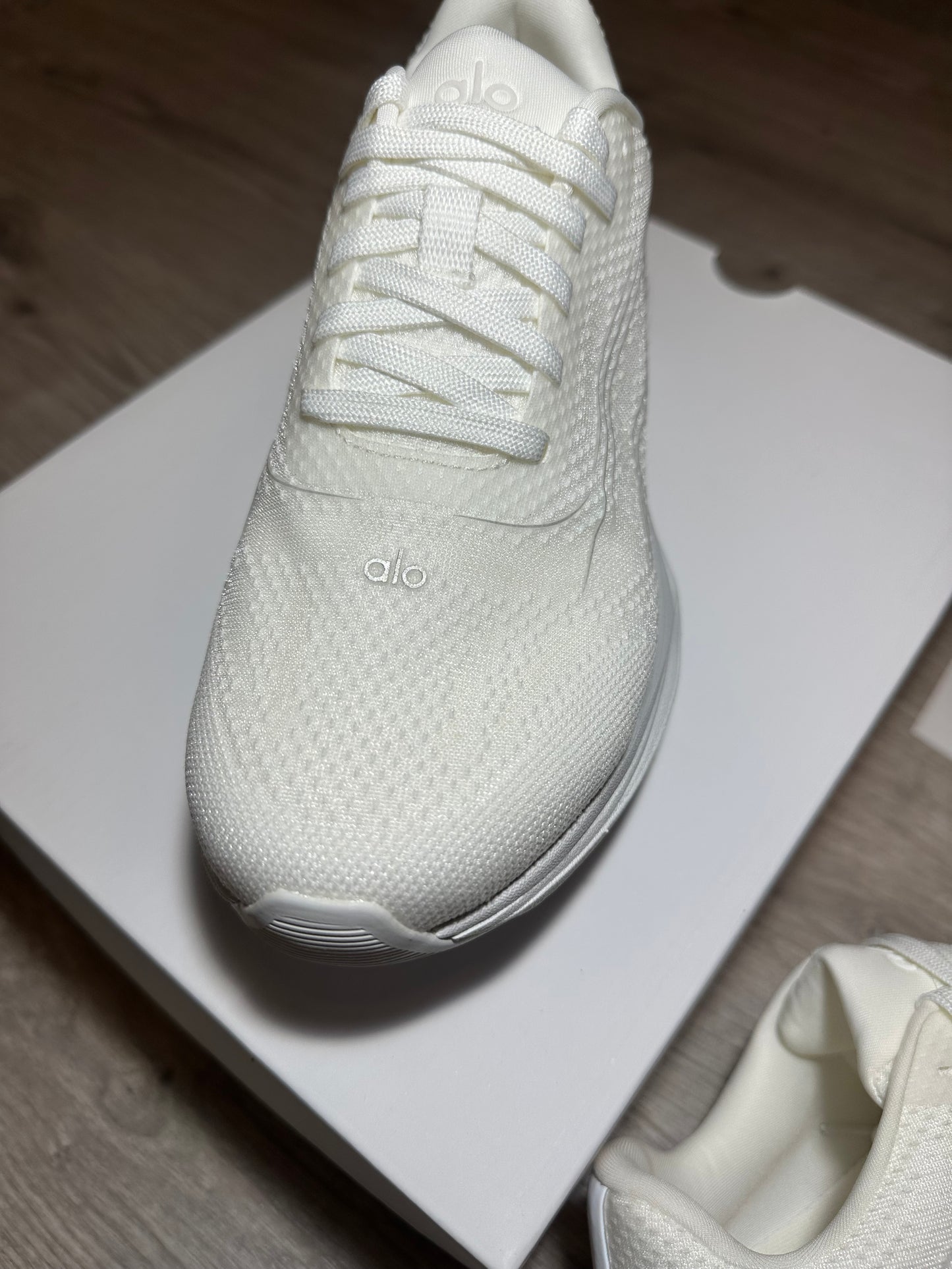 ALO RUNNERS WHITE