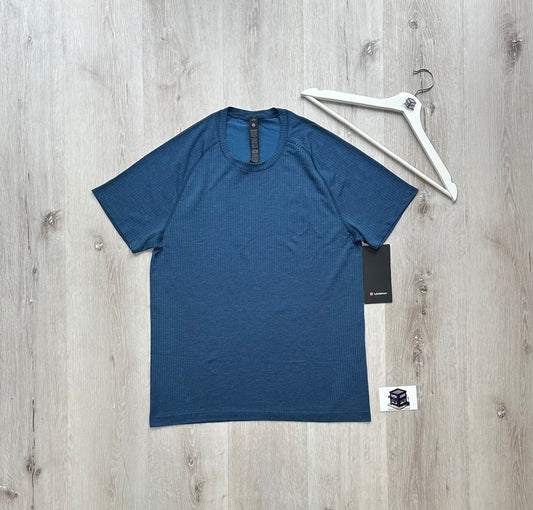 LULULEMON METAL VENT TECH SHORT-SLEEVE SHIRT CHALK BLUE/BLUE TWILL