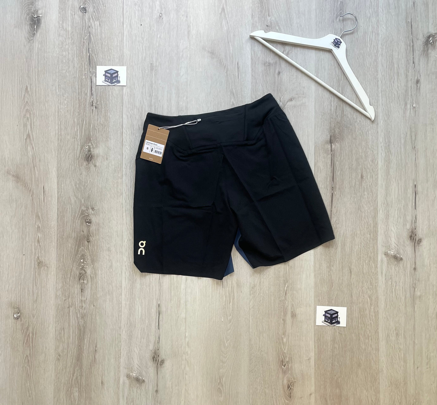 ON RUNNING LIGHTWEIGHT SHORTS NAVY/BLACK