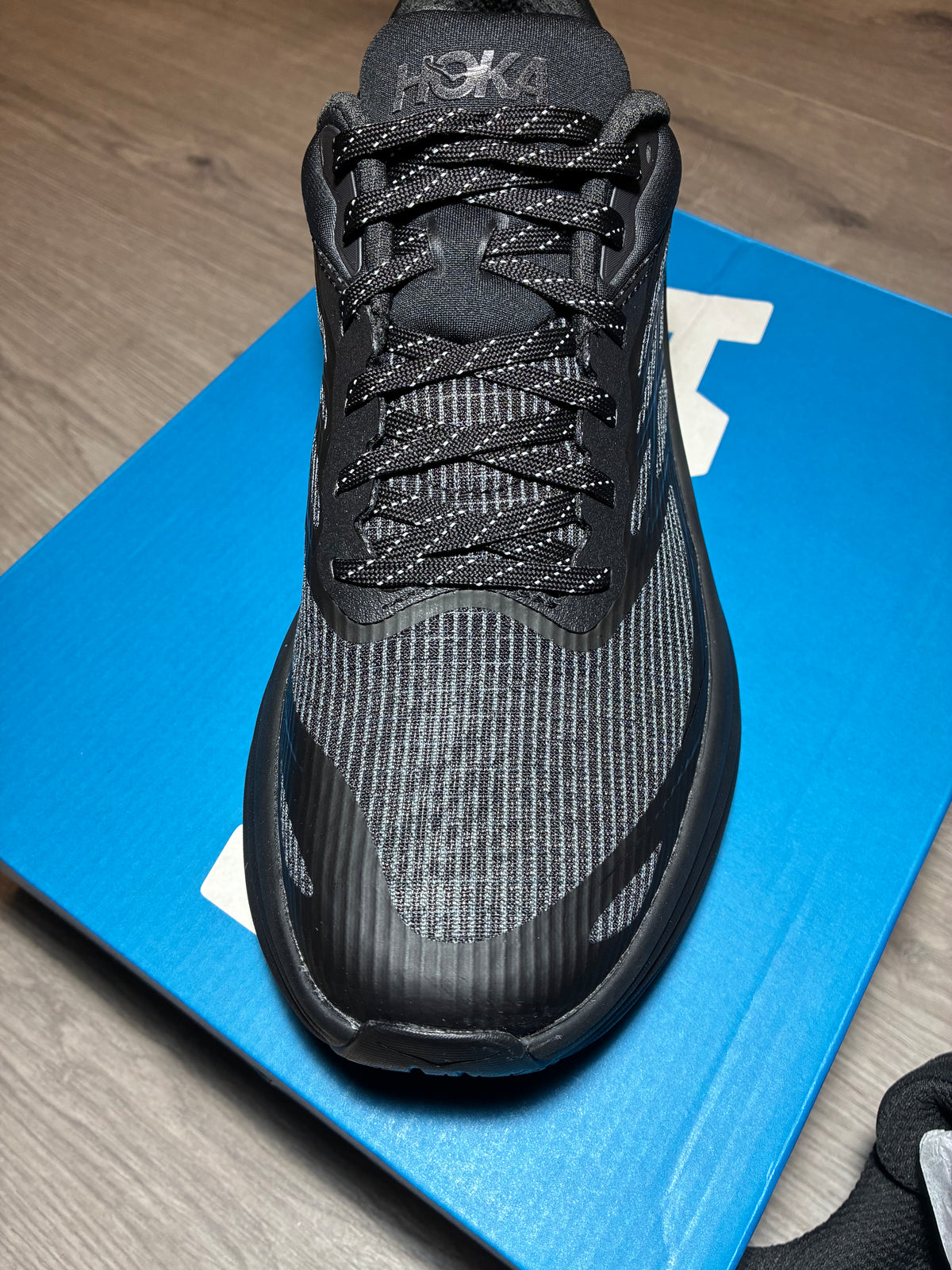 HOKA BONDI 8 CAGED BLACK