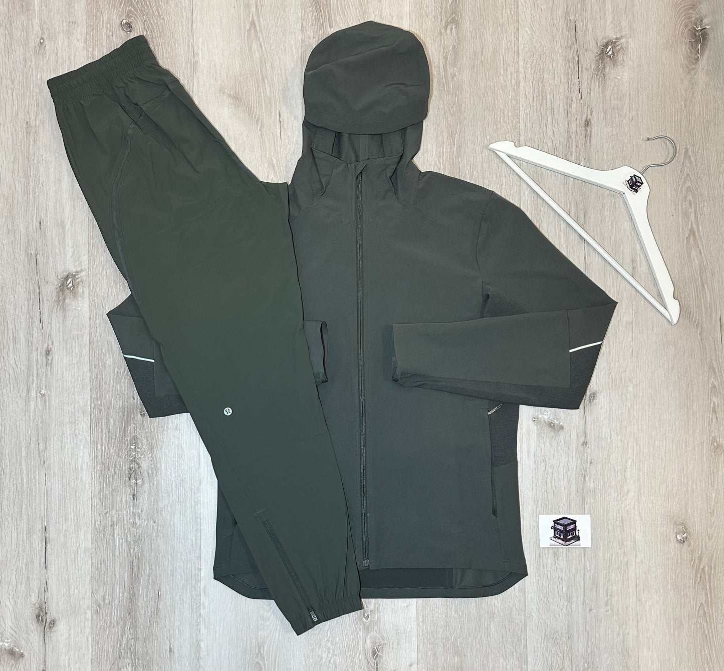 LULULEMON TRACKSUIT KHAKI SIZE MEDIUM