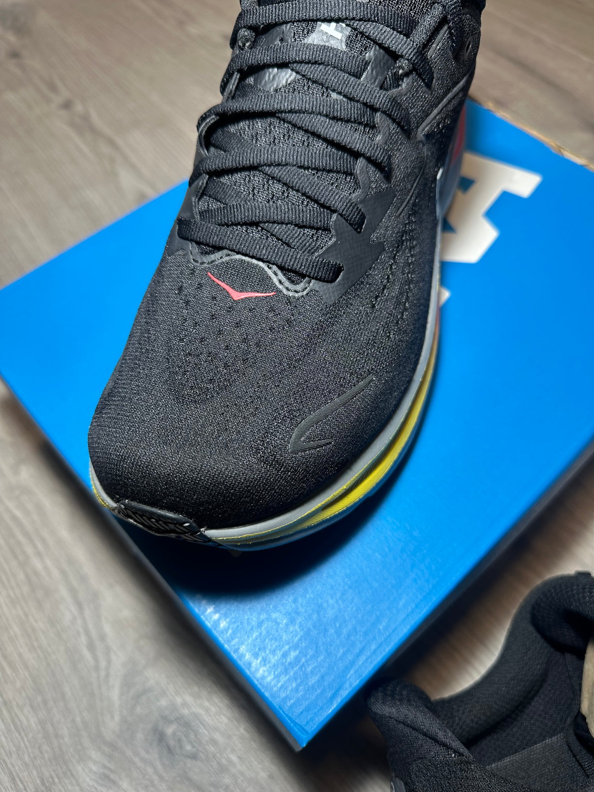 HOKA CLIFTON 10 BLACK