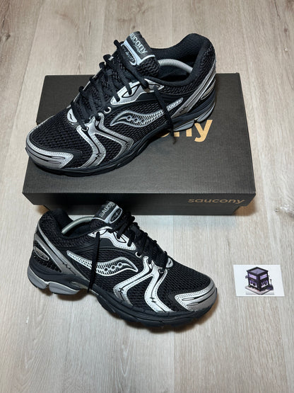 SAUCONY PROGRID TRIUMPH 4 BLACK/SILVER