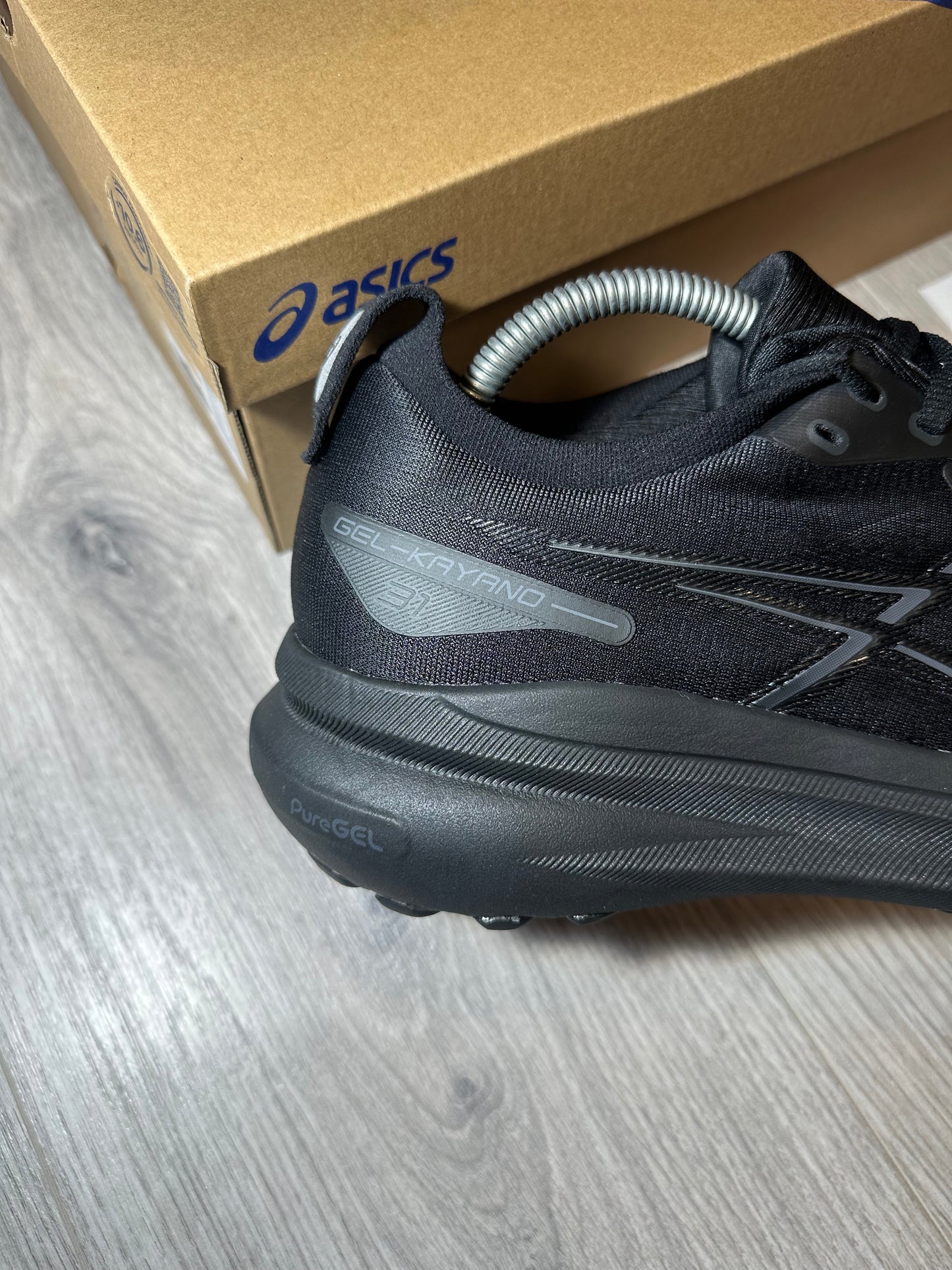 ASICS GEL-KAYANO 31 TRIPLE BLACK