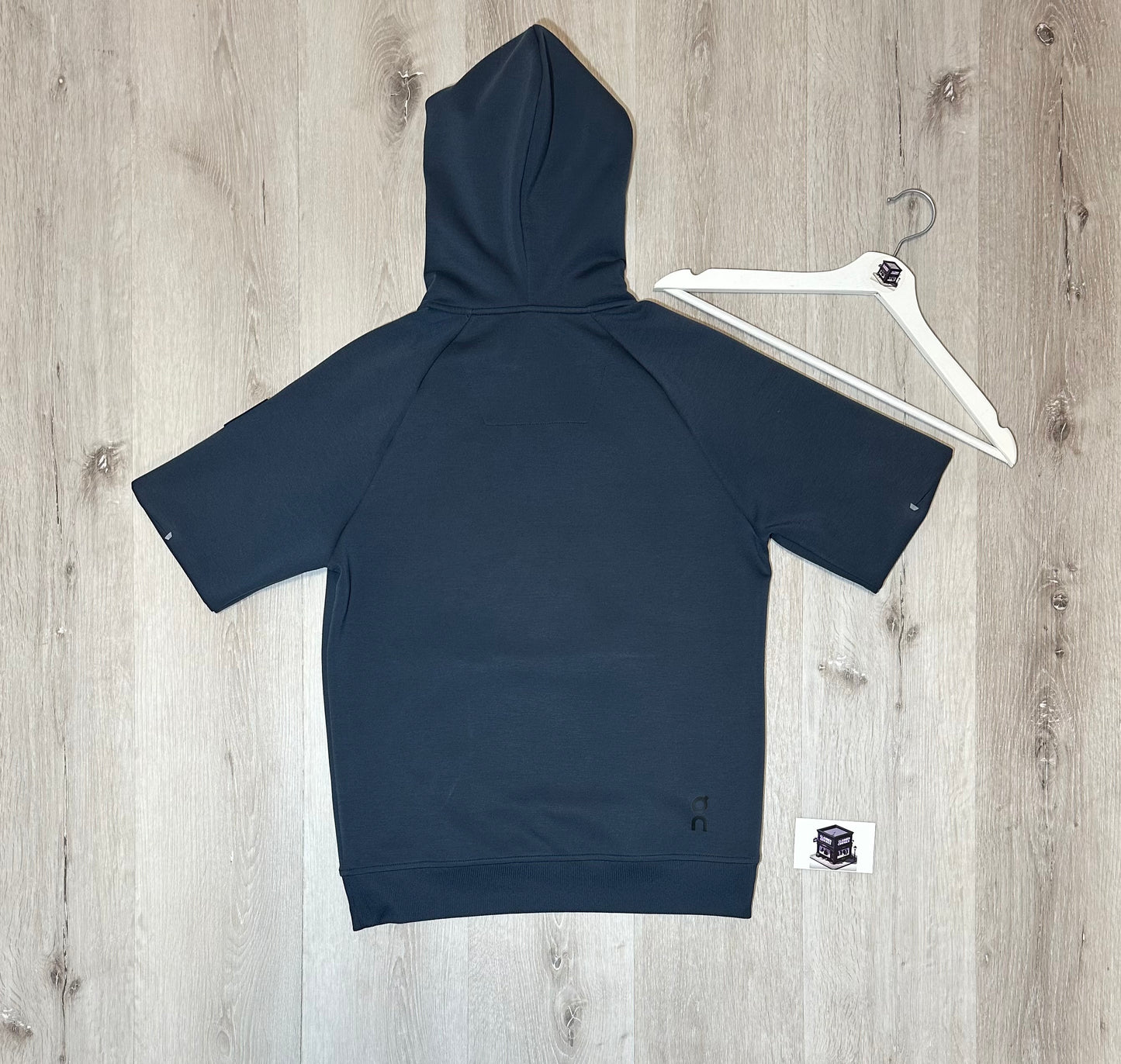 ON RUNNING TECH TRACKSUIT NAVY SIZE SMALL