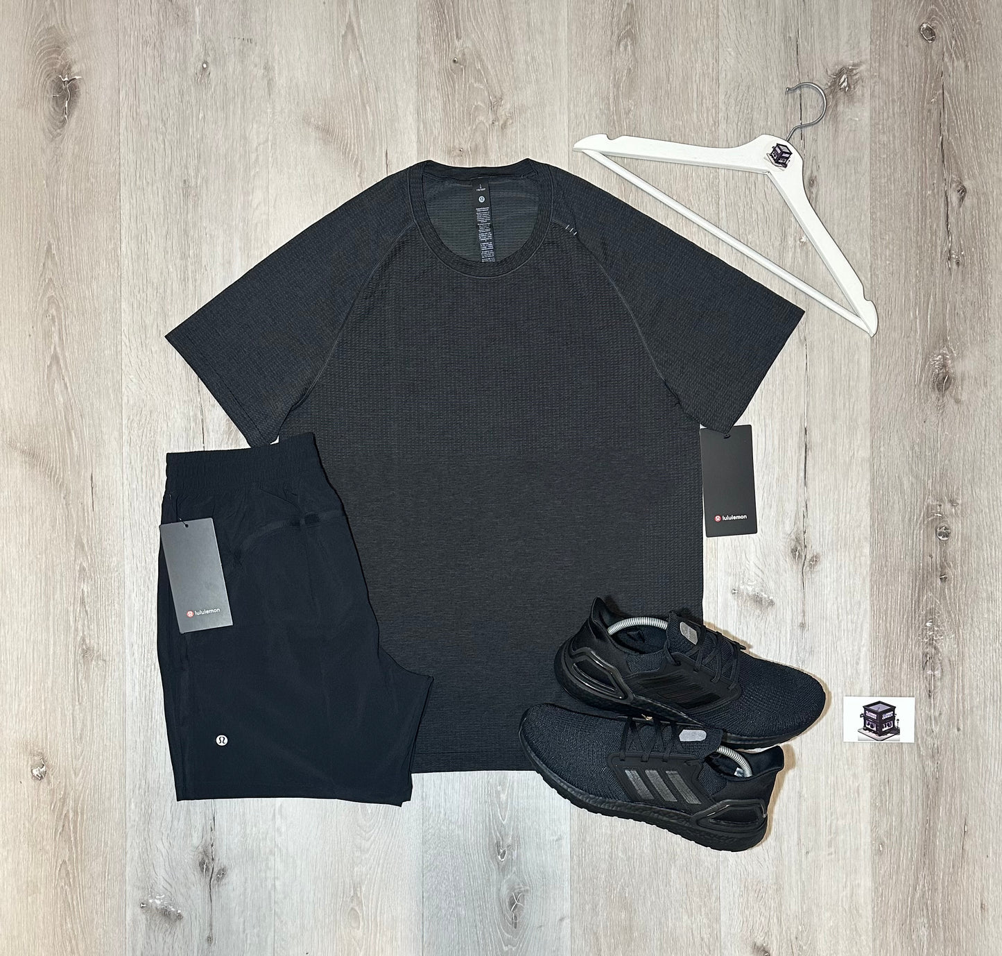 LULULEMON SHORTS & T-SHIRT SET GREY/BLACK