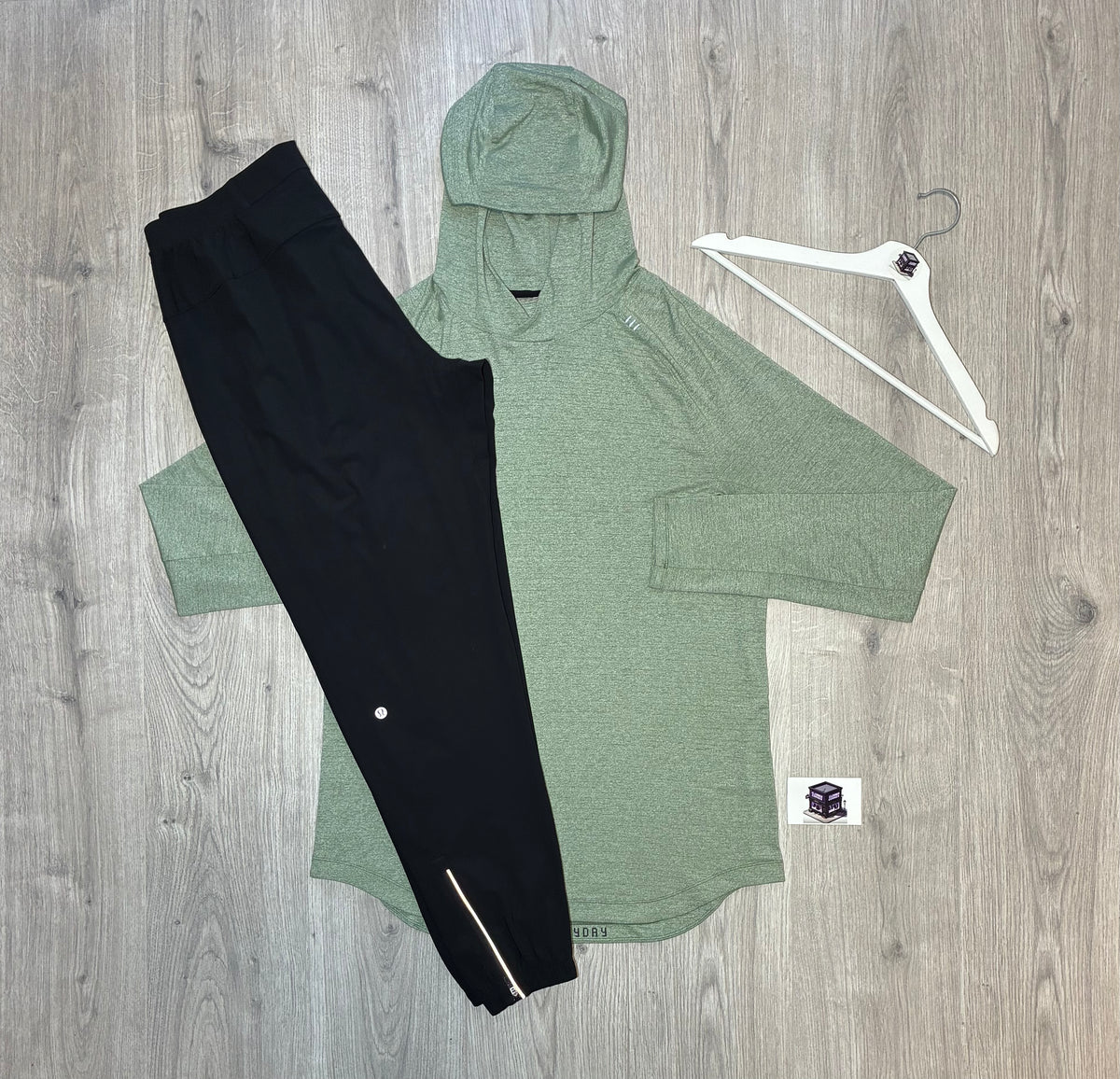 LULULEMON HOODIE TRACKSUIT GREEN/BLACK SIZE LARGE
