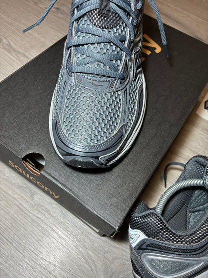 SAUCONY PROGRID OMNI 9 CARBON/CADET