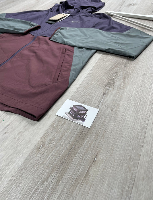 NIKE WINDRUNNER REPEL JACKET BURGUNDY CRUSH