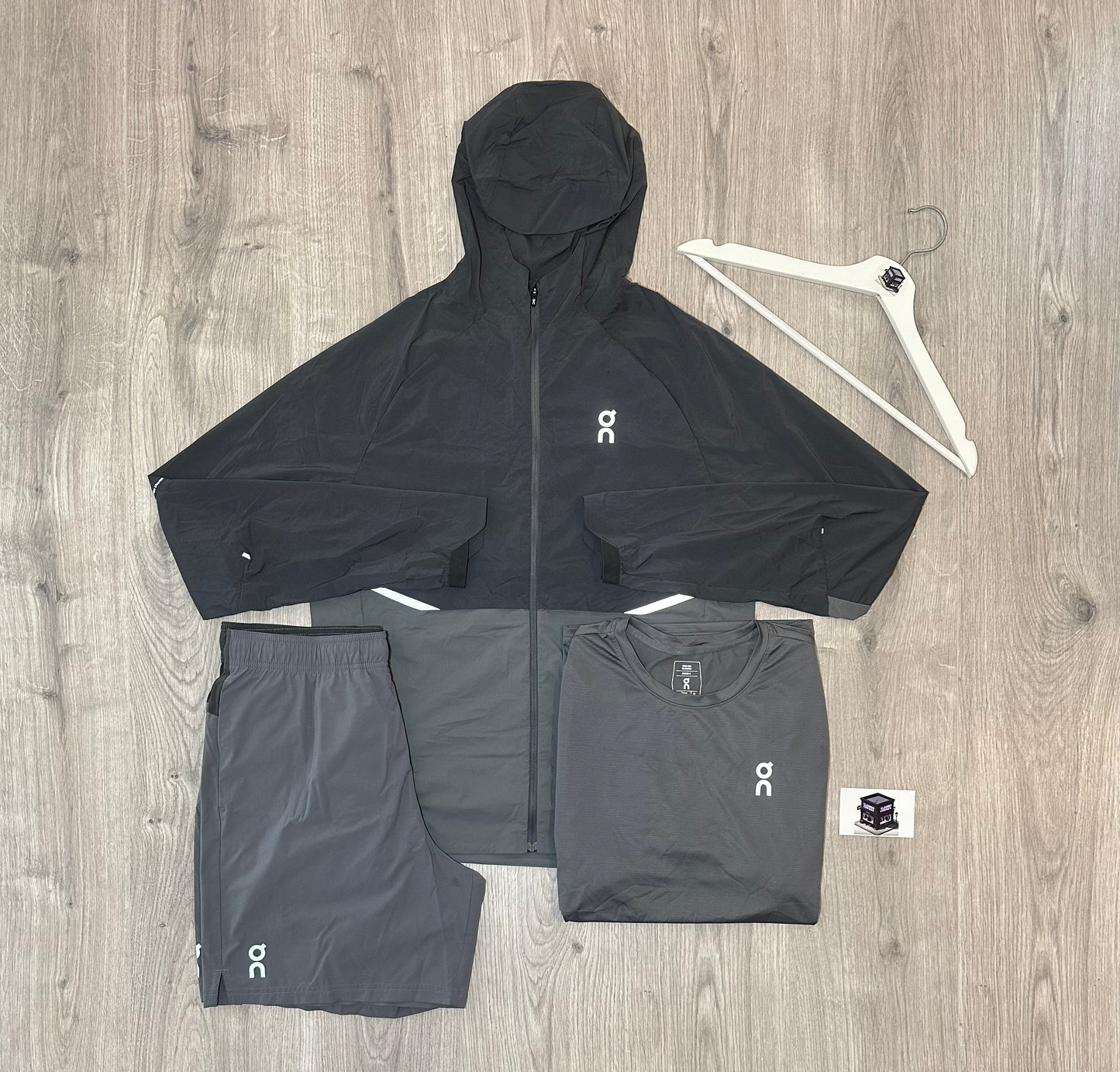 ON RUNNING 3-PIECE CORE SET GREY SIZE SMALL