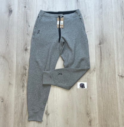 ON RUNNING TECH TRACKSUIT STEEL GREY