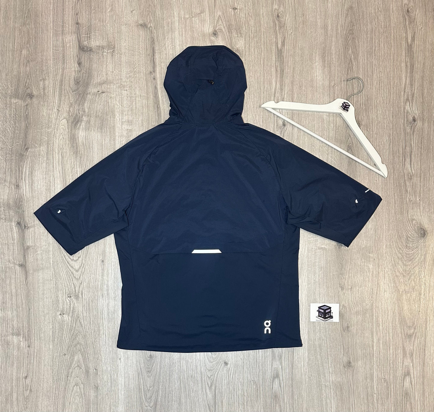 ON RUNNING CORE TRACKSUIT NAVY SIZE MEDIUM