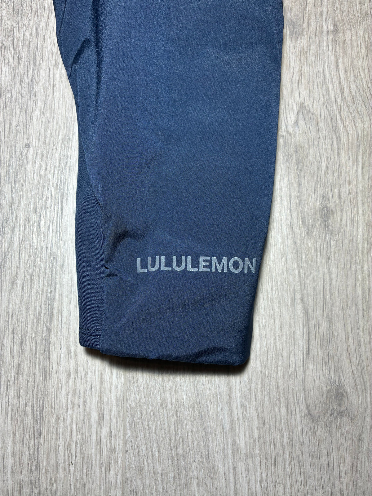 LULULEMON DOWN FOR IT ALL TRACKSUIT NAVY SIZE MEDIUM