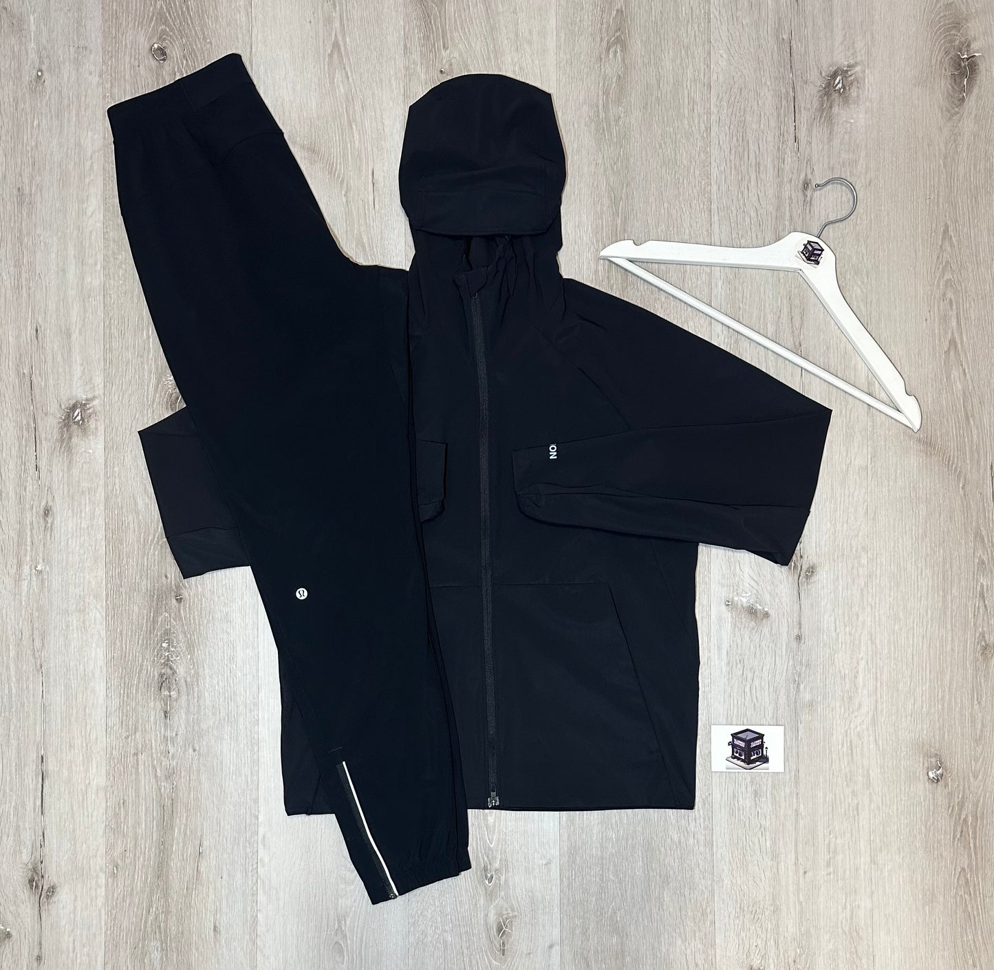 LULULEMON TRACKSUIT BLACK SIZE SMALL