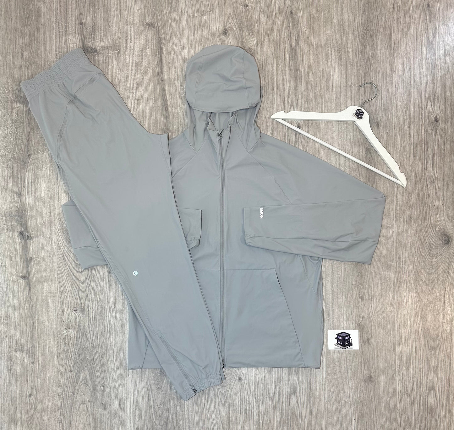 LULULEMON PACE BREAKER TRACKSUIT SILVER DROP SIZE LARGE