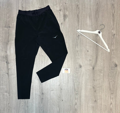 HOKA TECSKY WATERPROOF TRACKSUIT BLACK SIZE SMALL