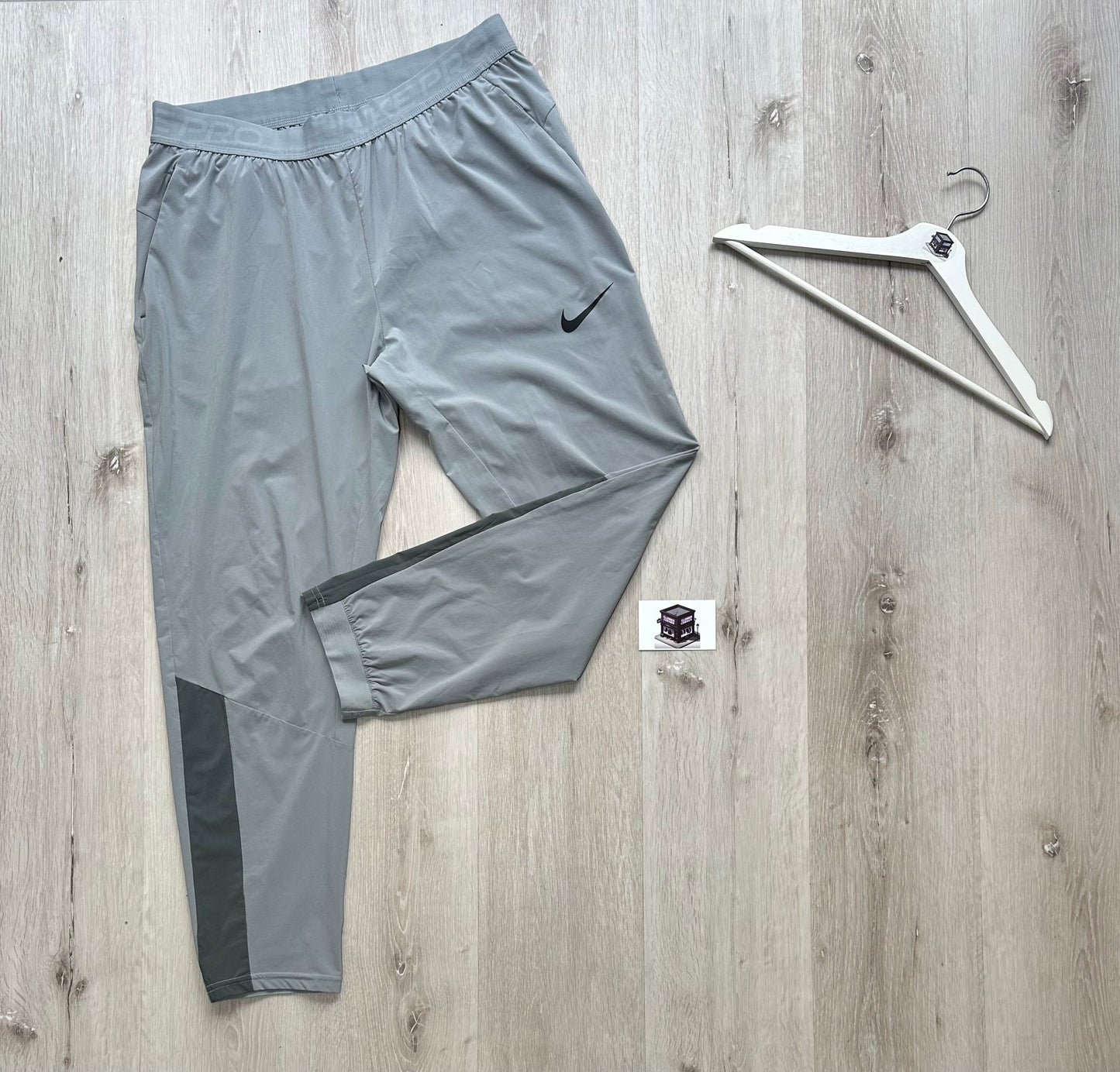NIKE PRO TRACKSUIT GREY SIZE LARGE