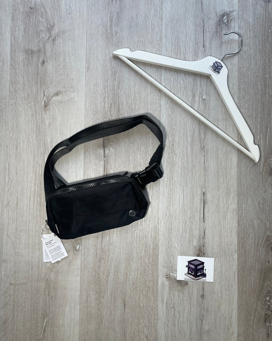 LULULEMON EVERYWHERE BELT BAG