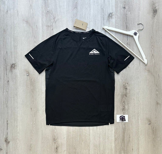NIKE TRAIL T-SHIRT BLACK