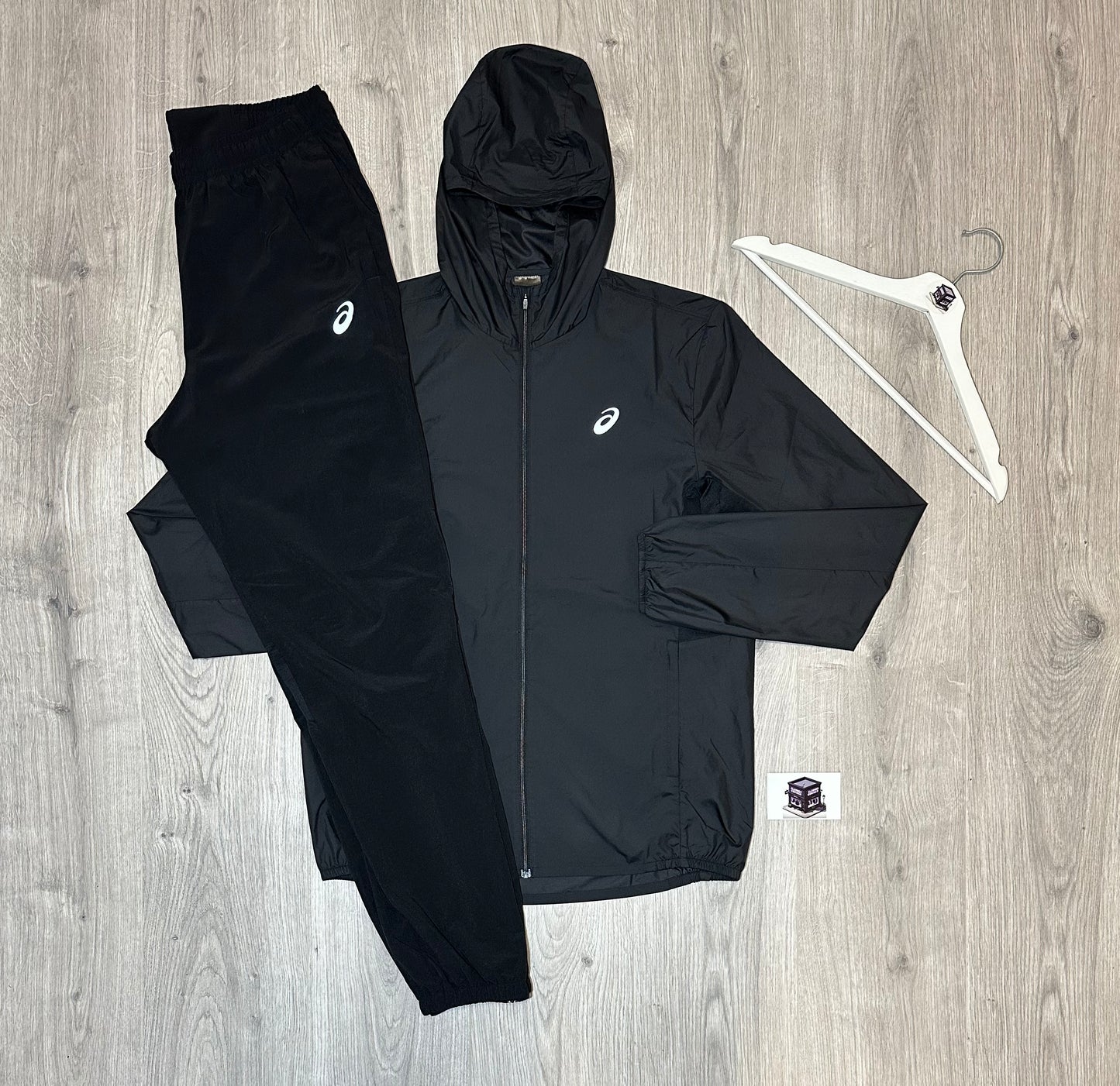 ASICS CORE TRACKSUIT BLACK SIZE MEDIUM