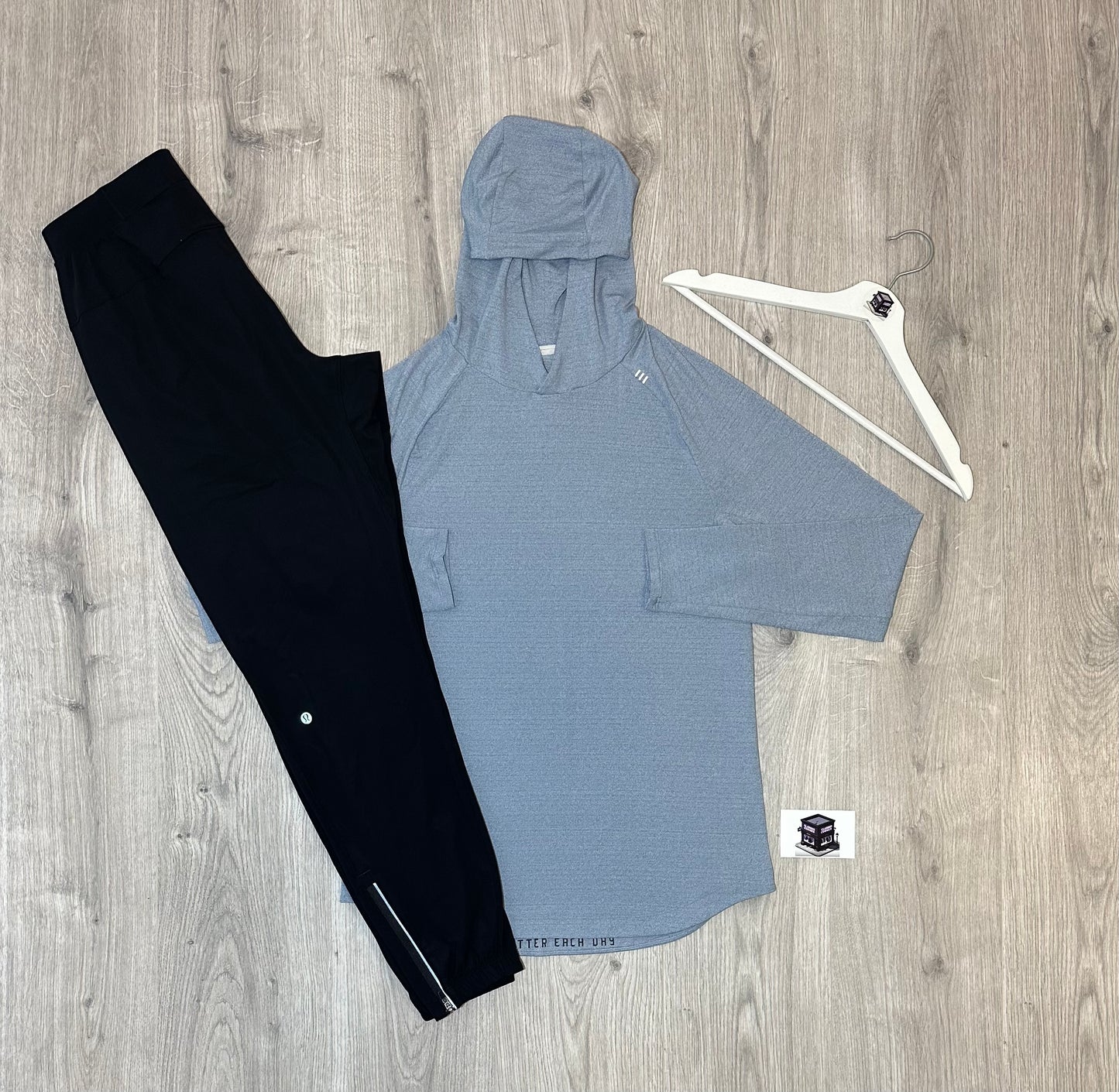 LULULEMON HOODIE TRACKSUIT LIGHT BLUE/BLACK SIZE SMALL