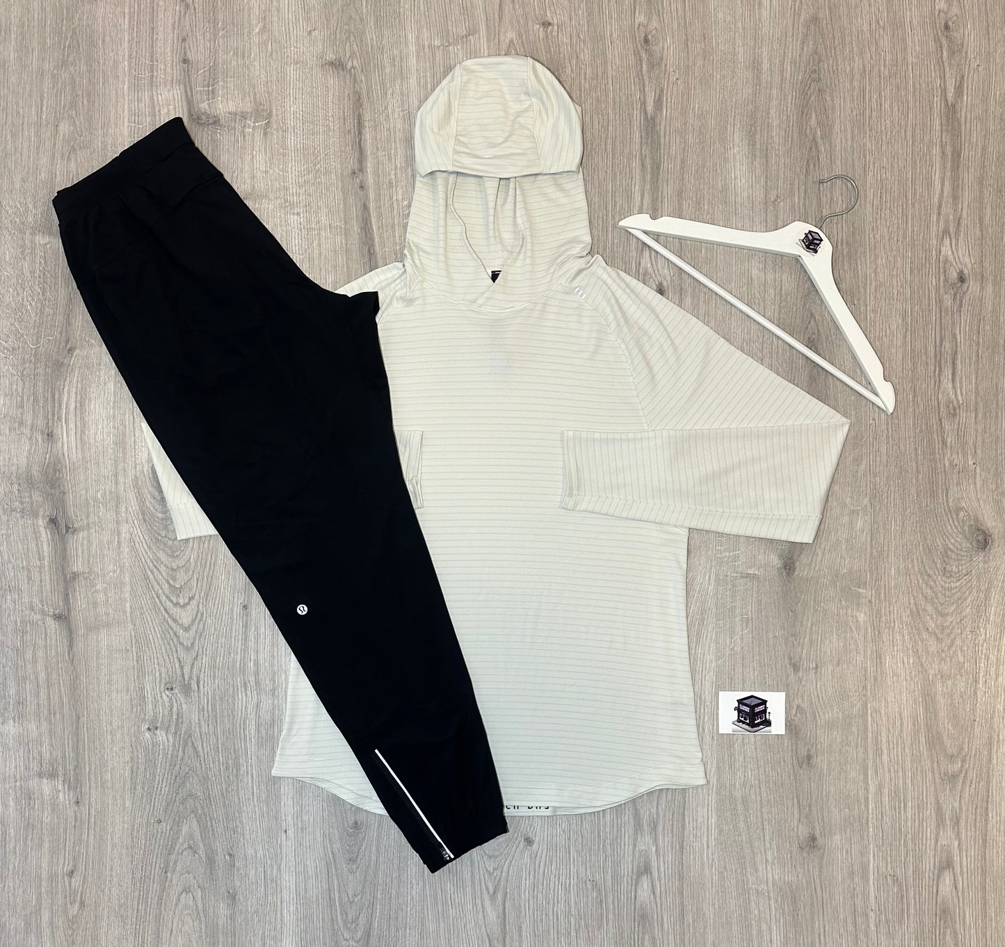 LULULEMON HOODIE TRACKSUIT WHITE/BLACK SIZE LARGE