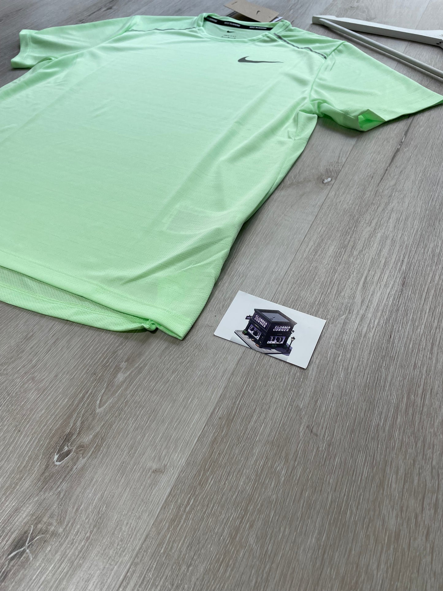 NIKE MILER 1.0 T-SHIRT VAPOUR GREEN