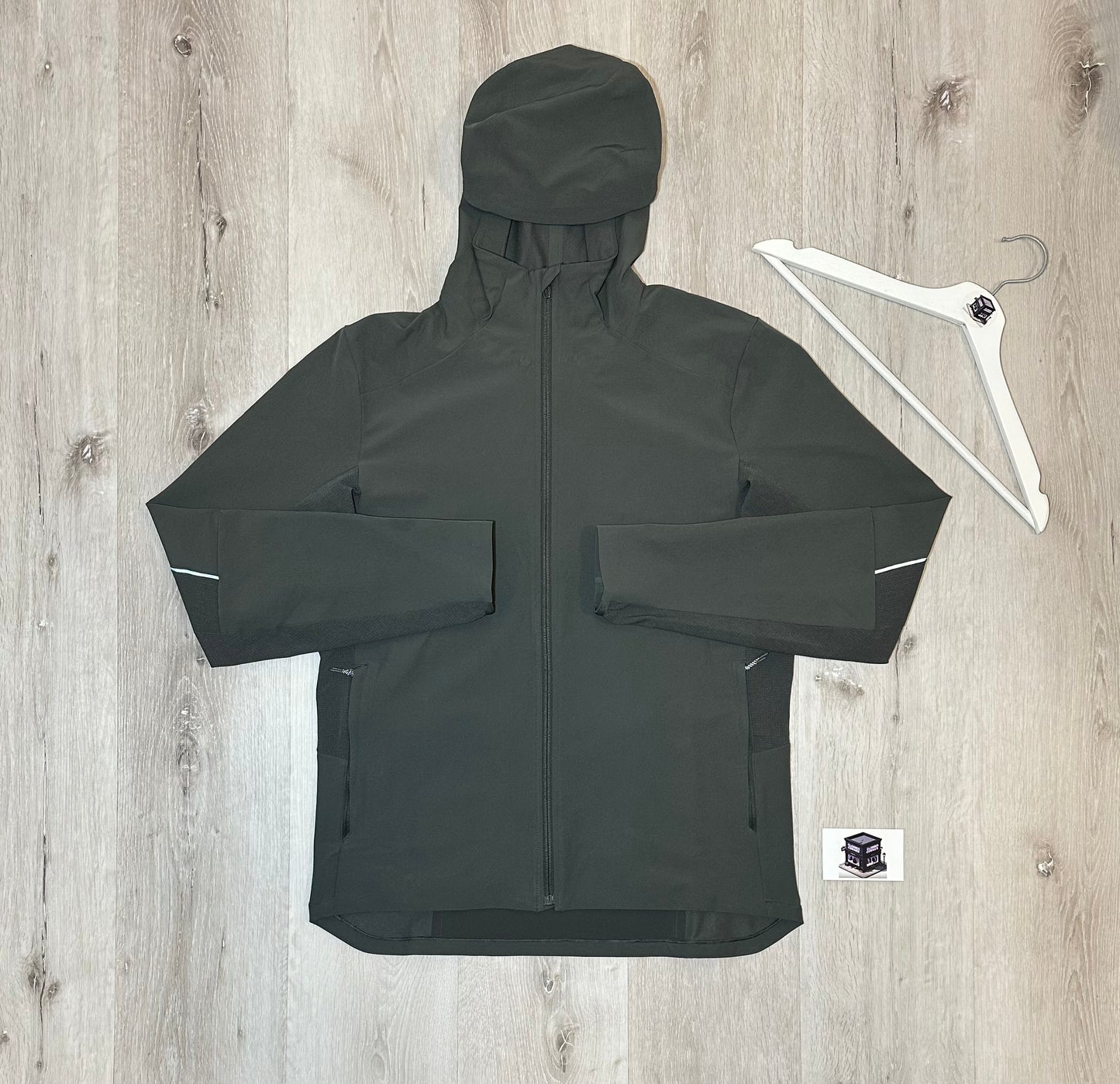 LULULEMON TRACKSUIT KHAKI SIZE MEDIUM