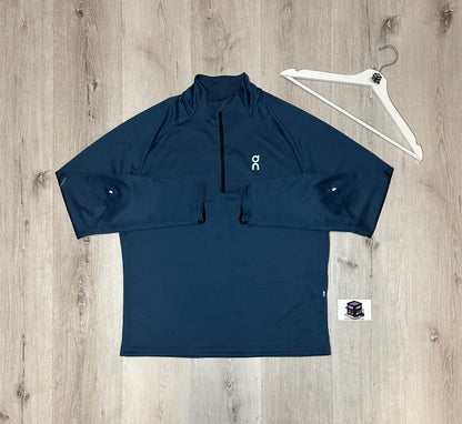 ON RUNNING TRACKSUIT NAVY SIZE LARGE