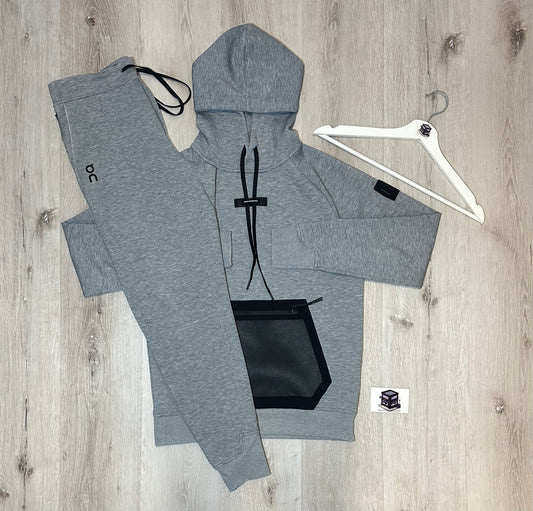ON RUNNING TECH TRACKSUIT STEEL GREY SIZE SMALL