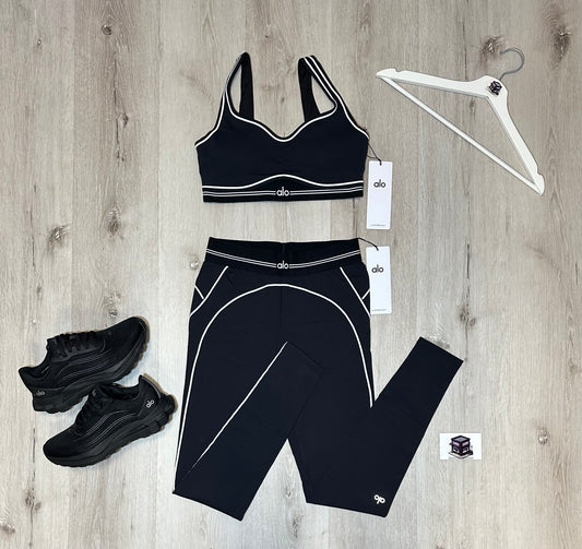 WOMEN’S ALO AIRBRUSH HEART SET BLACK/WHITE