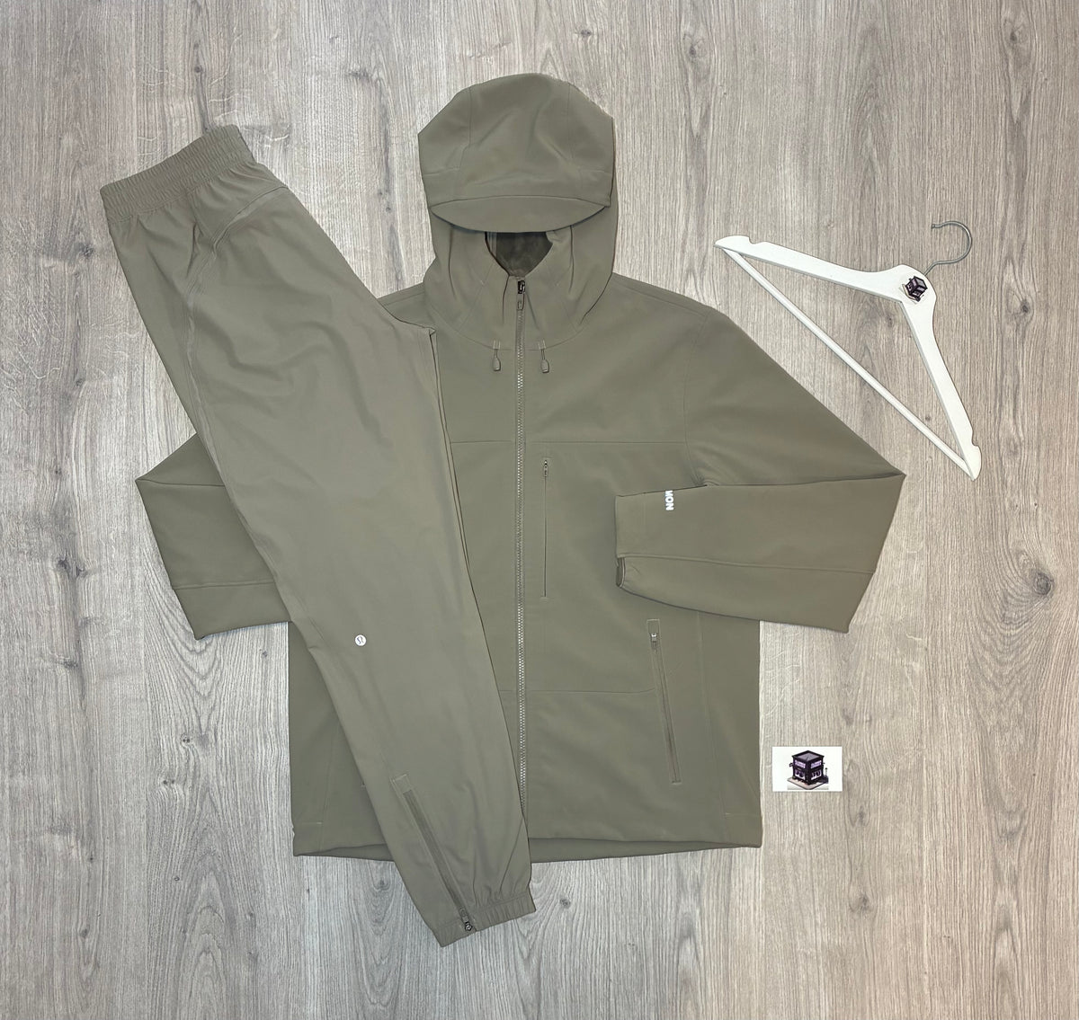 LULULEMON CROSS CHILL TRACKSUIT WARM ASH GREY SIZE MEDIUM PANTS & LARGE JACKET