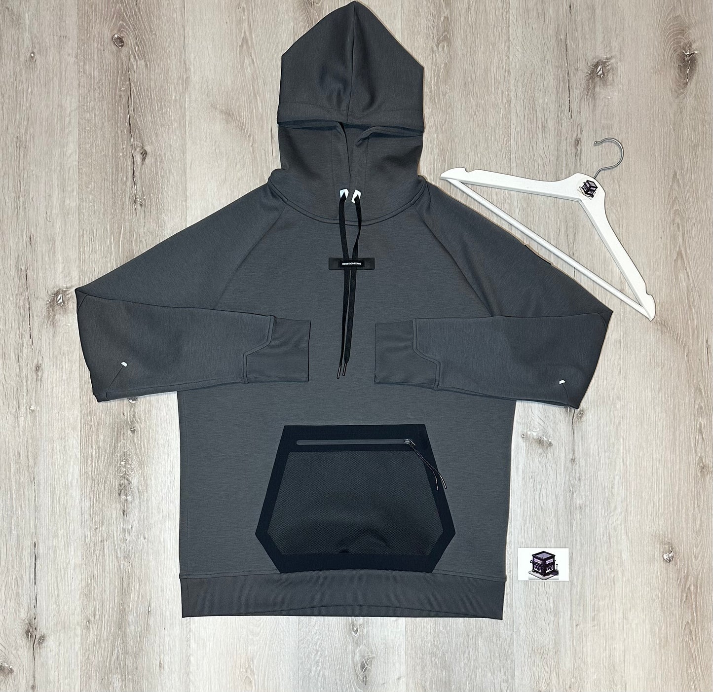 ON RUNNING TECH TRACKSUIT ECLIPSE SIZE MEDIUM