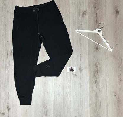 ON RUNNING TECH TRACKSUIT BLACK SIZE SMALL