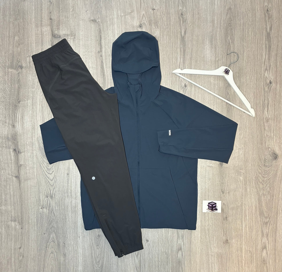 LULULEMON PACE BREAKER TRACKSUIT DUSTY DIAMOND/GREY SIZE MEDIUM
