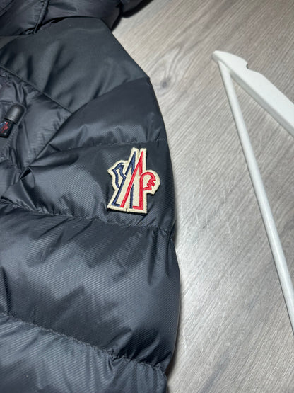 MONCLER GRENOBLE CAMURAC DOWN QUILTED SHORT PUFFER JACKET SIZE 2
