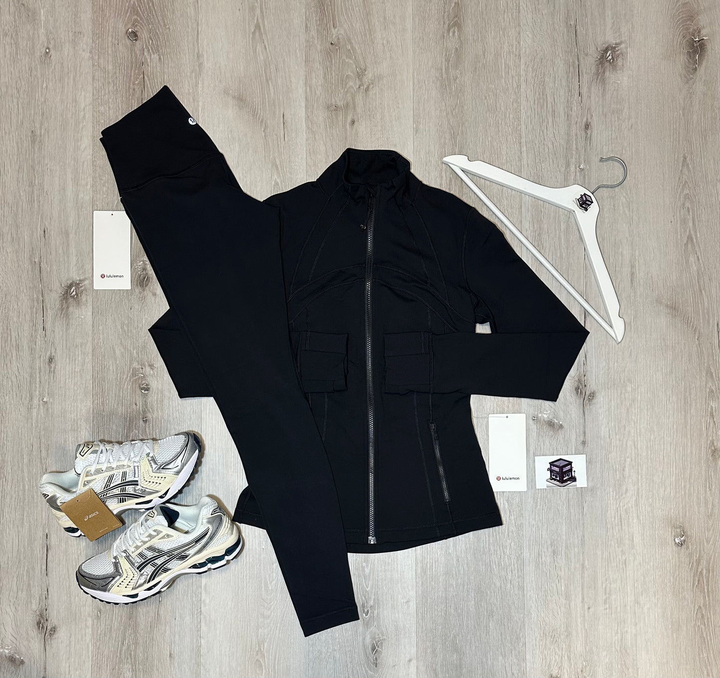 WOMEN’S LULULEMON DEFINE LUON BLACK SET