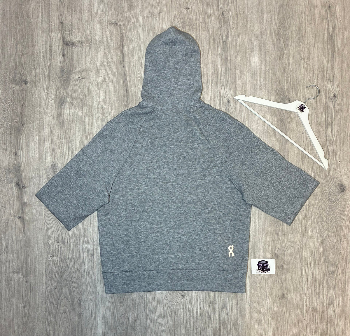 ON RUNNING FOCUS TECH TRACKSUIT STEEL GREY SIZE MEDIUM
