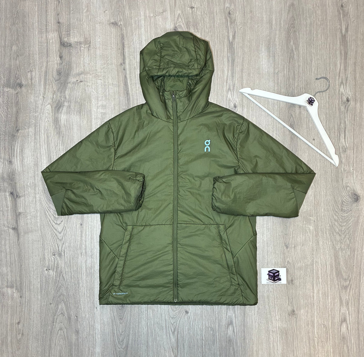 ON RUNNING TREK INSULATER TRACKSUIT TAIGA/BLACK SIZE MEDIUM