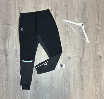 ON RUNNING TREK INSULATER TRACKSUIT TAIGA/BLACK SIZE MEDIUM